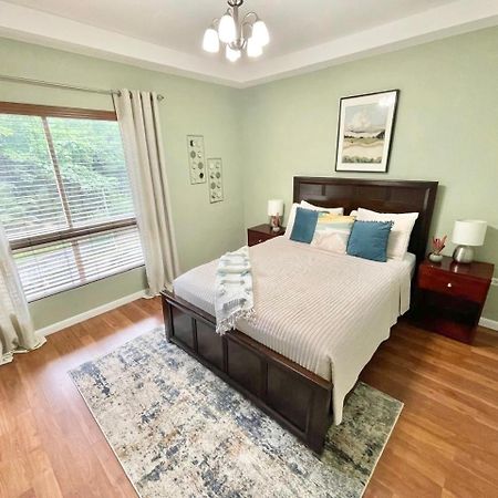 Modern 3 Bedroom Condo In Private Community #8 Petit Valley ภายนอก รูปภาพ