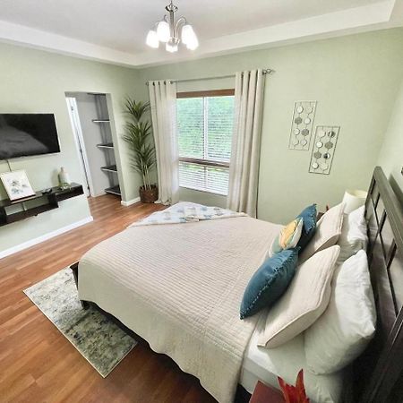 Modern 3 Bedroom Condo In Private Community #8 Petit Valley ภายนอก รูปภาพ