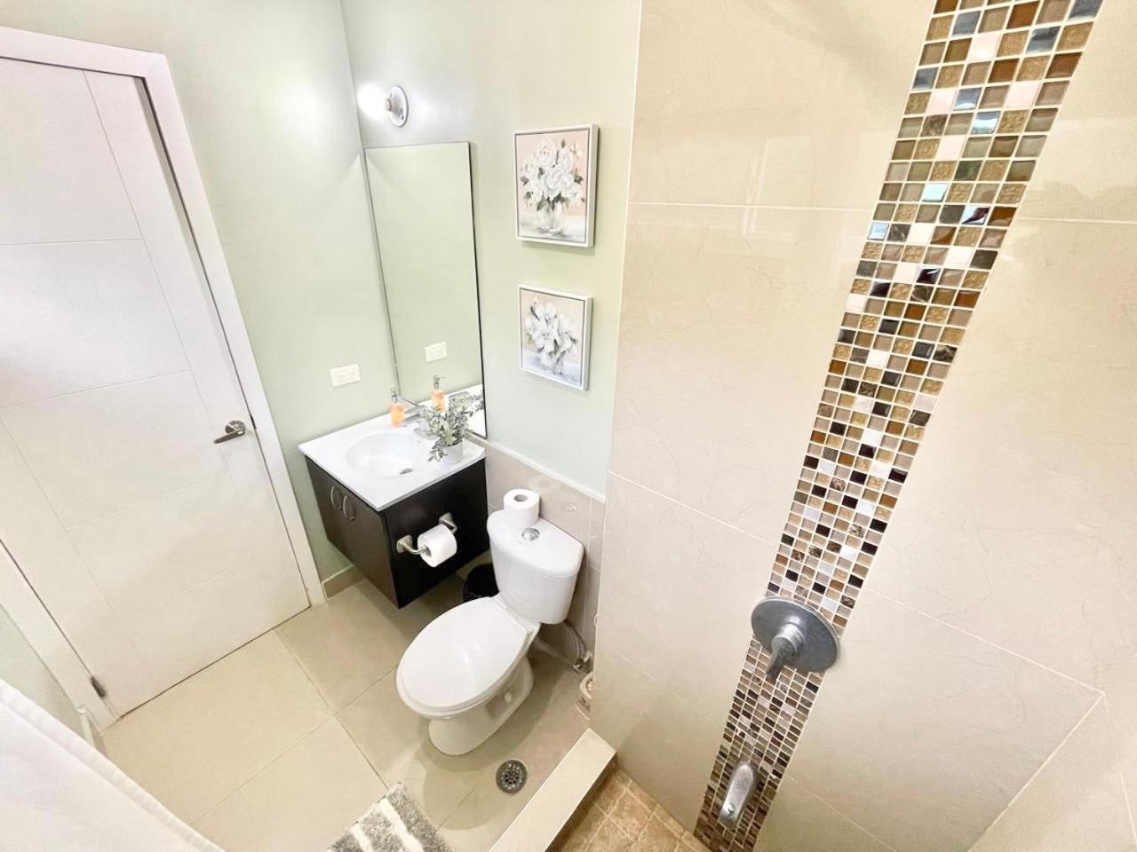 Modern 3 Bedroom Condo In Private Community #8 Petit Valley ภายนอก รูปภาพ